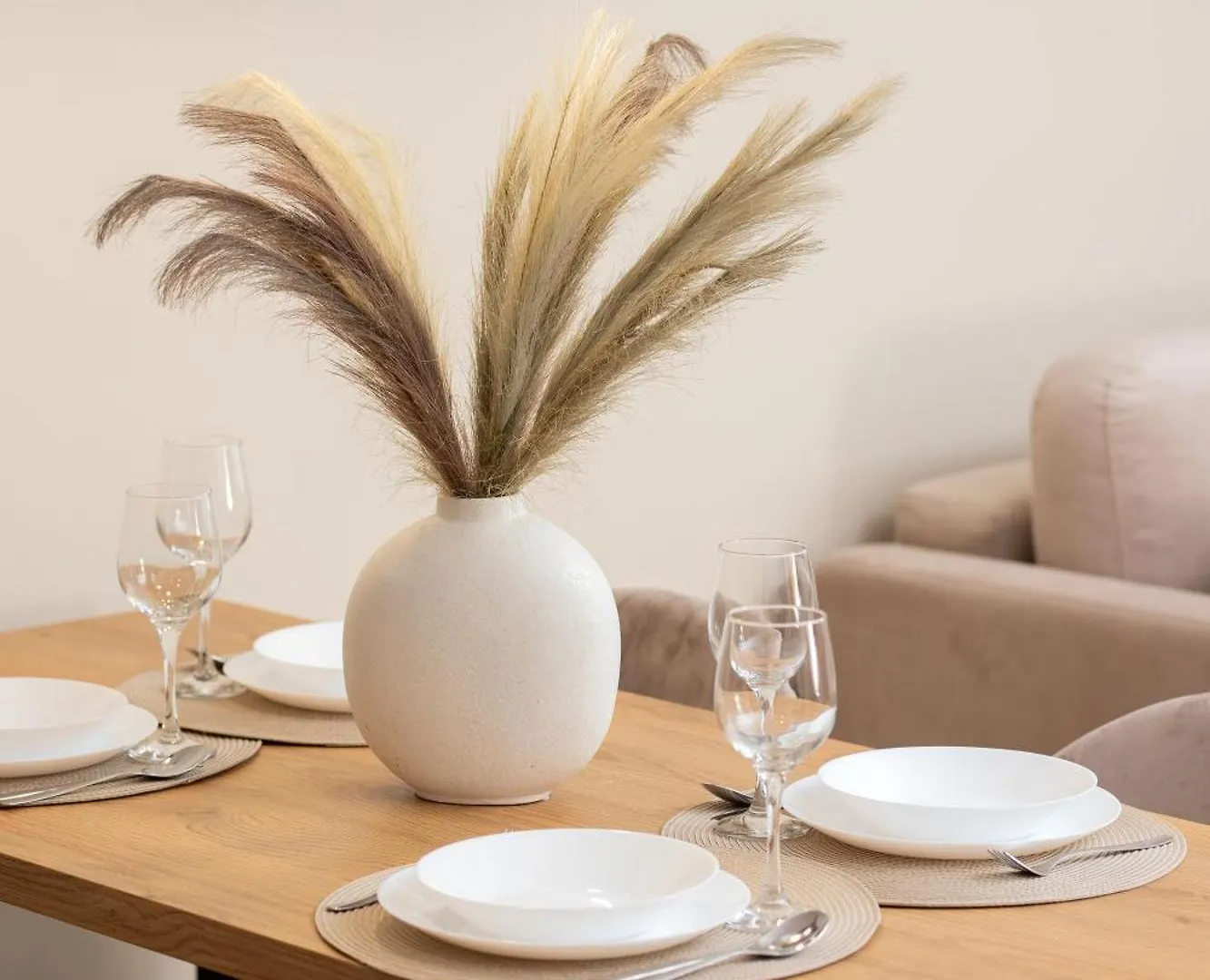 Stunning Apartment Srebrna With Warsaw City View By Noclegi Renters